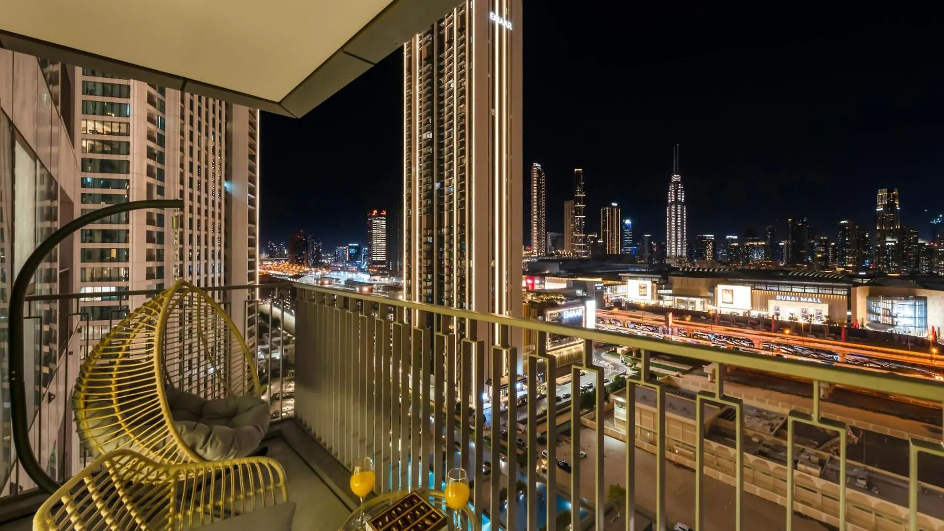 Al-Fannan At Downtown Views 2 - Best Burj Khalifa View - Brand New Luxury 2 Bedroom Apartment Дубай